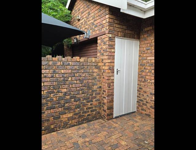 2 BEDROOM PROPERTY TO RENT IN MEYERTON CENTRAL